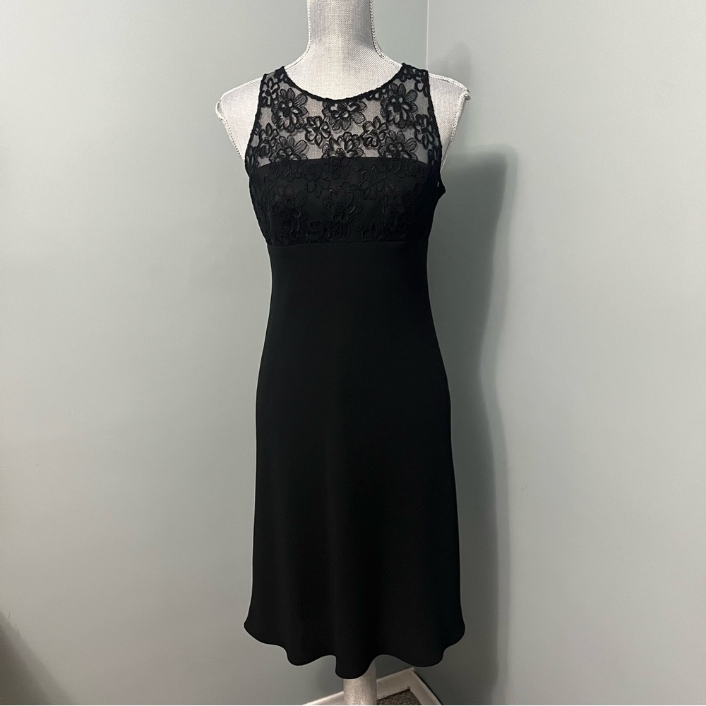 JOBES NEW YORK Black cocktail dress size 6 petite sleeveless wedding guest